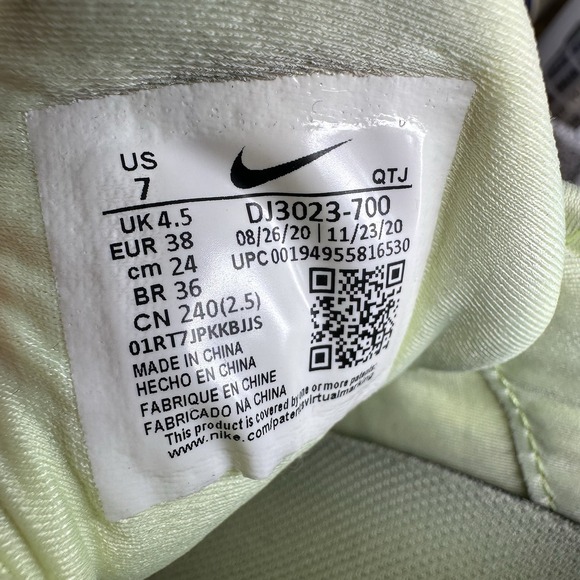 Nike Vapormax Women's Size 7 Mint Green Sneakers - Picture 6 of 6